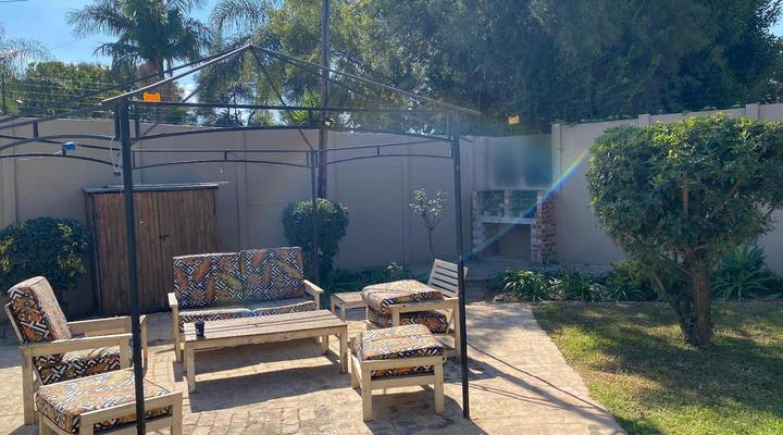 Waterkloof Glen Guest House