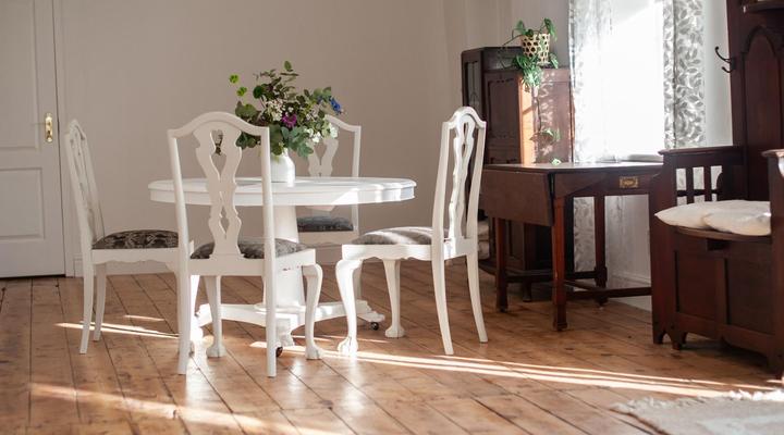 Paul Rene’ Manor House