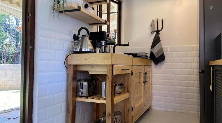 Luxury Modern Farm Cottage With Sea View