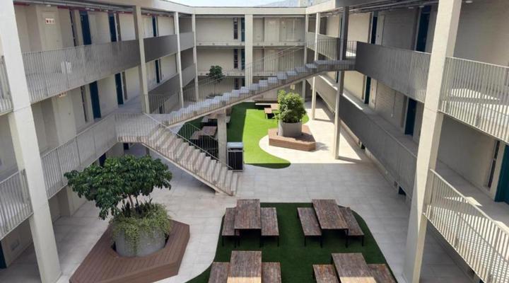 Stay at Cape Station