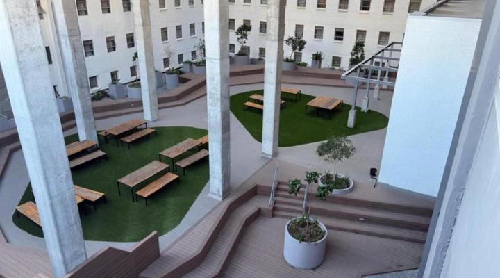 Stay at Cape Station