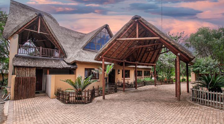12 Bedroom Golfers Lodge 167 @Zebula