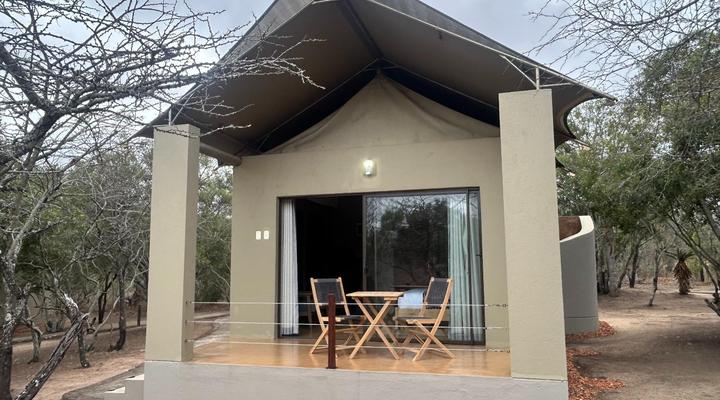 Cheetah Paw Safari Lodge