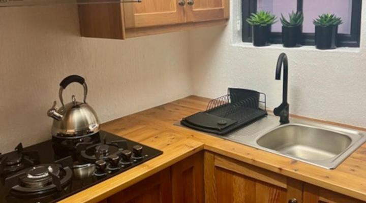 Wild Riverside Cottage