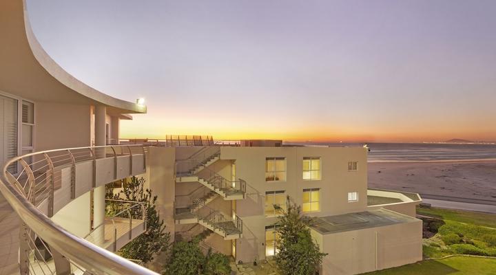 Lagoon Beach 302A by HostAgents