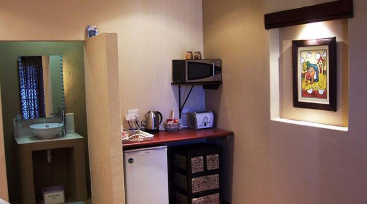 The Orange Apple Guest Lodge