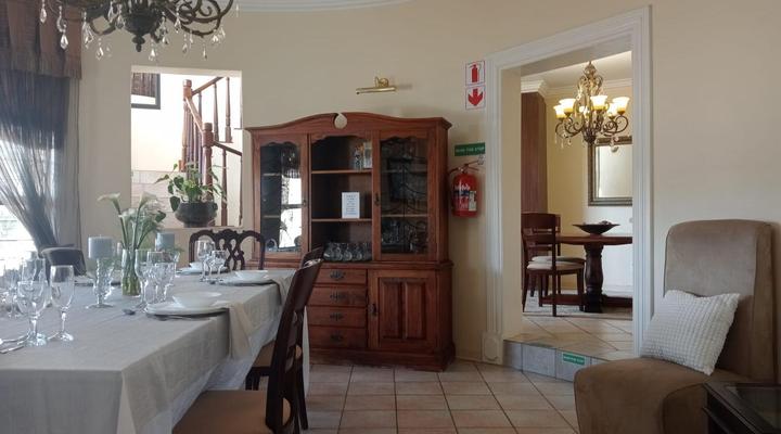 Thatchville Guesthouse