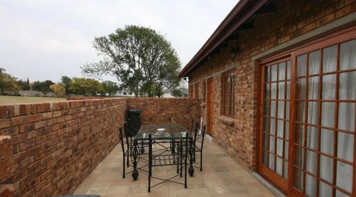 Fourways Gardens Guest Estate