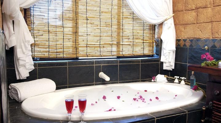 Zwahili Private Game Lodge & Spa