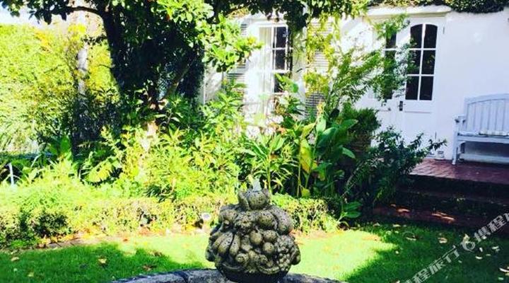 Highlands Country House