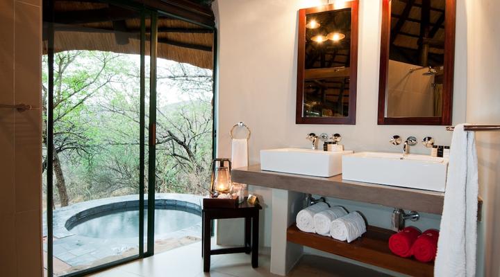 Leopard Mountain Safari Lodge