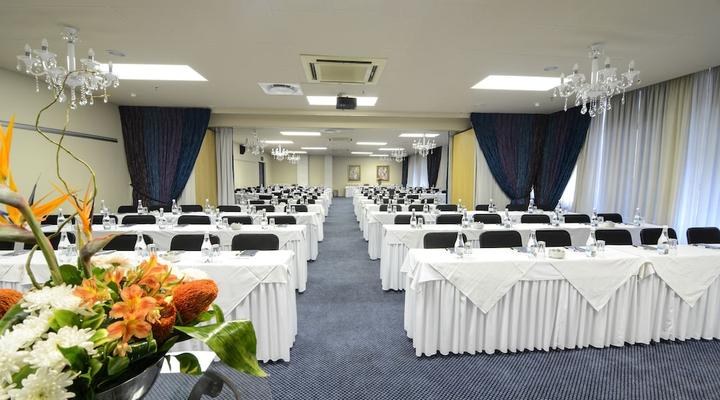 Cape Town Lodge Hotel