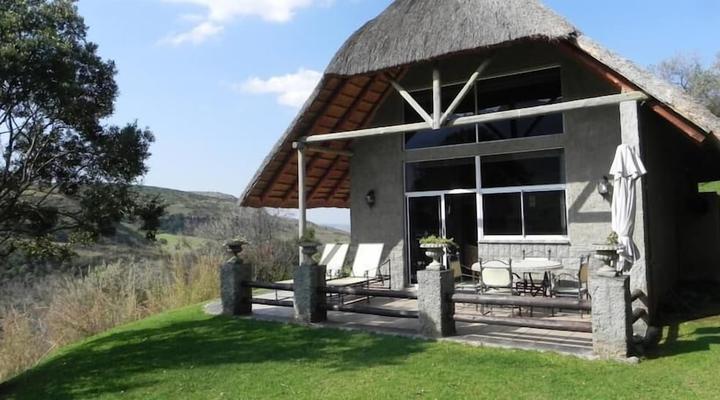 Cathedral Peak Hotel