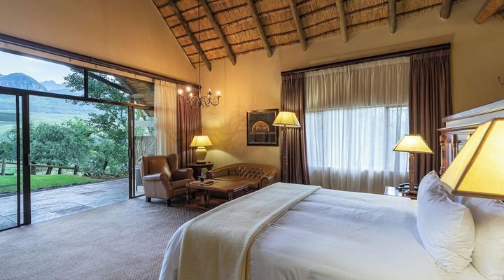 Cathedral Peak Hotel