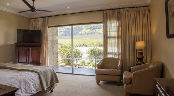 Cathedral Peak Hotel