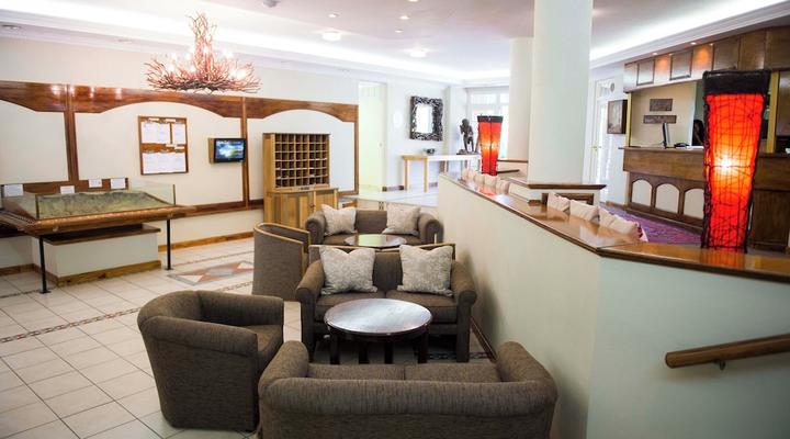 Cathedral Peak Hotel