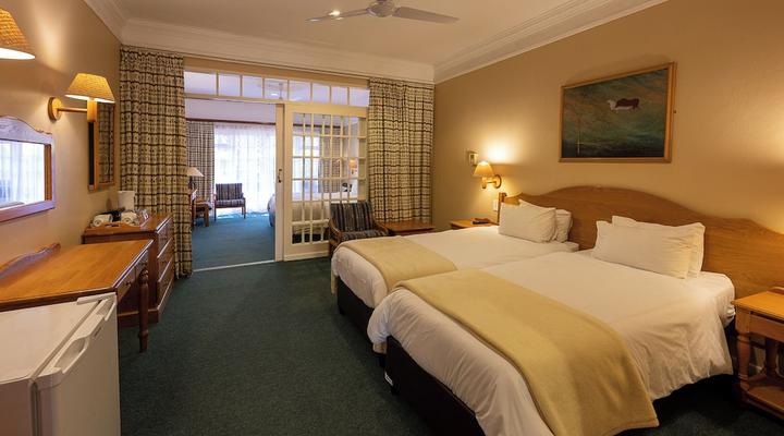 Cathedral Peak Hotel