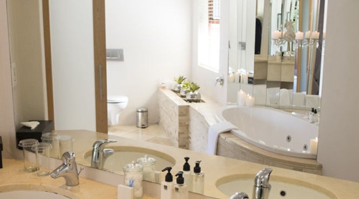 Feathers Boutique Hotel