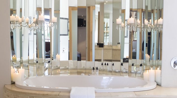 Feathers Boutique Hotel