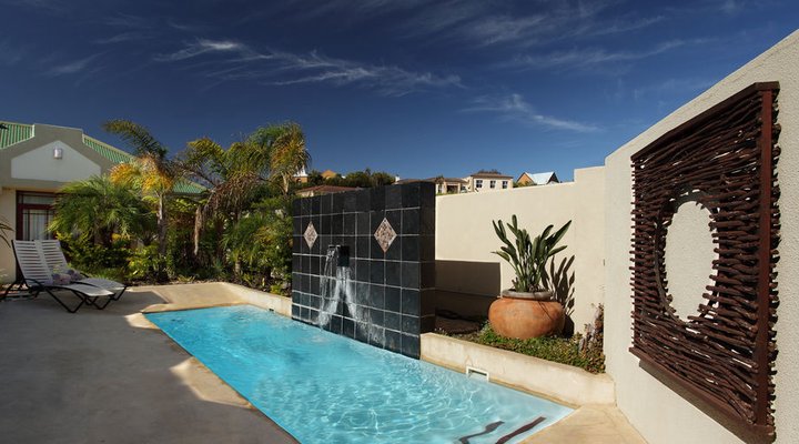 Feathers Boutique Hotel