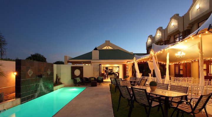 Feathers Boutique Hotel