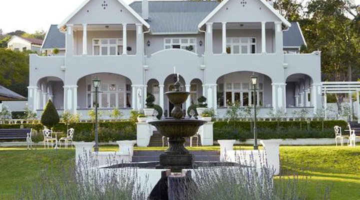 Parkes Manor