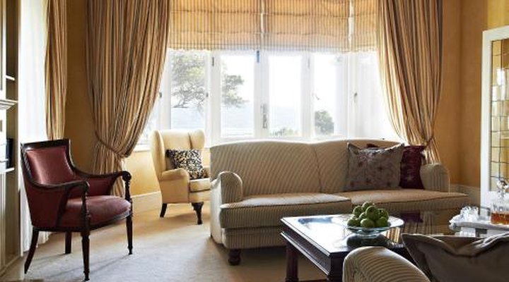 Parkes Manor