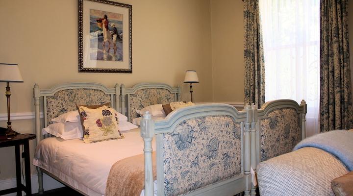 Hacklewood Hill Country House