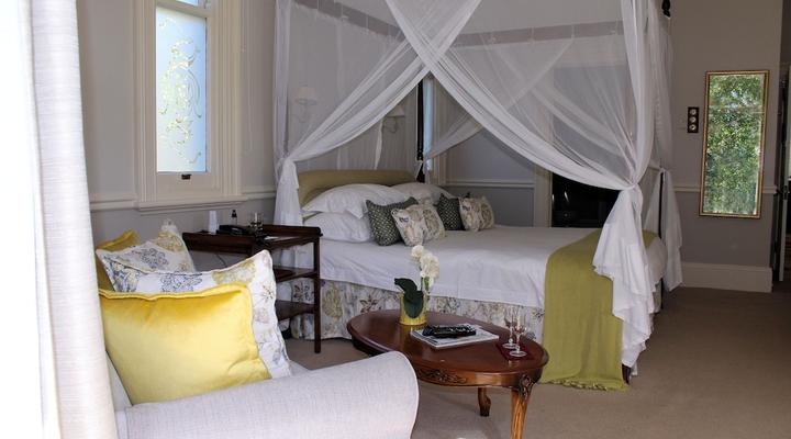 Hacklewood Hill Country House