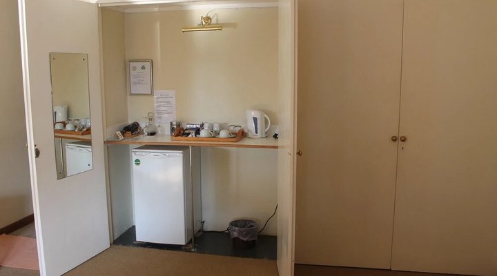 Hillwatering Country House