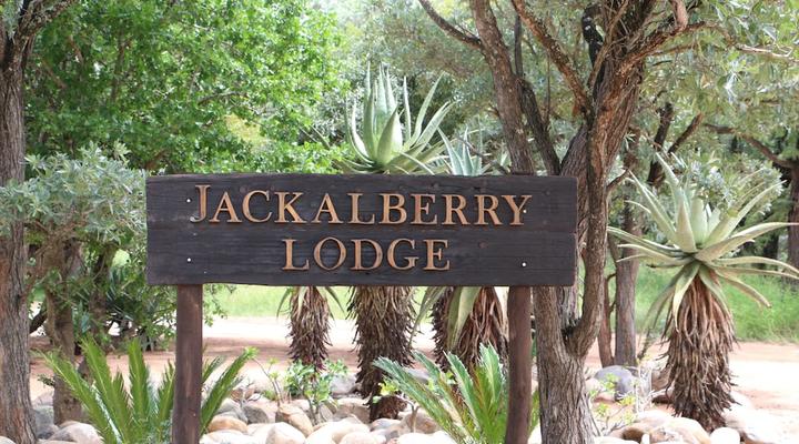 Jackalberry Lodge