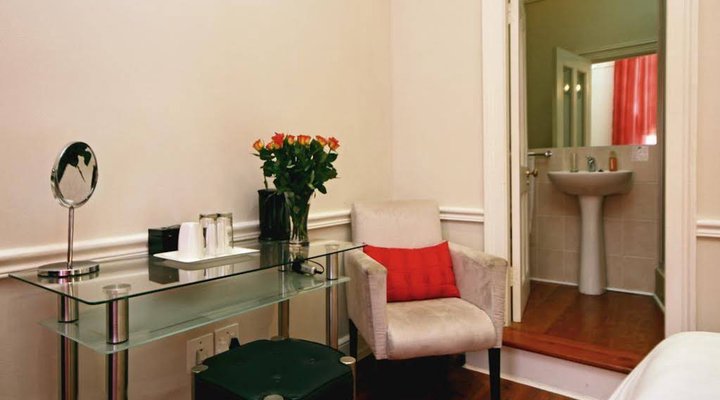 Nine Flowers Guest House