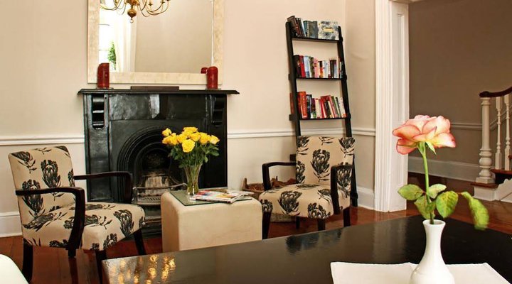 Nine Flowers Guest House