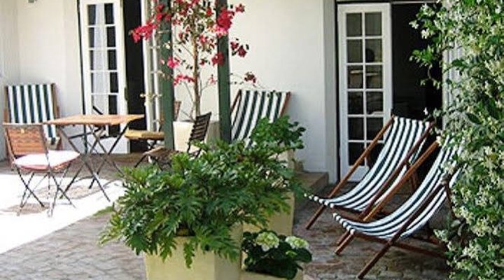 Nine Flowers Guest House