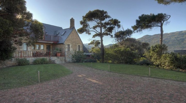 Villa Honeywood Guest House