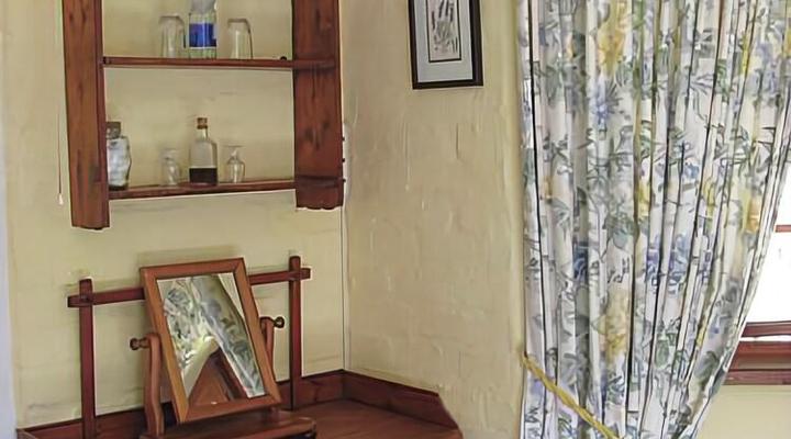 Kingfisher Country House