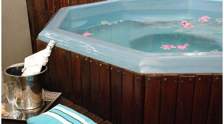 Hulala Lakeside Lodge