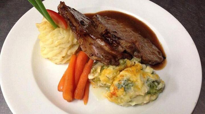 Hulala Lakeside Lodge