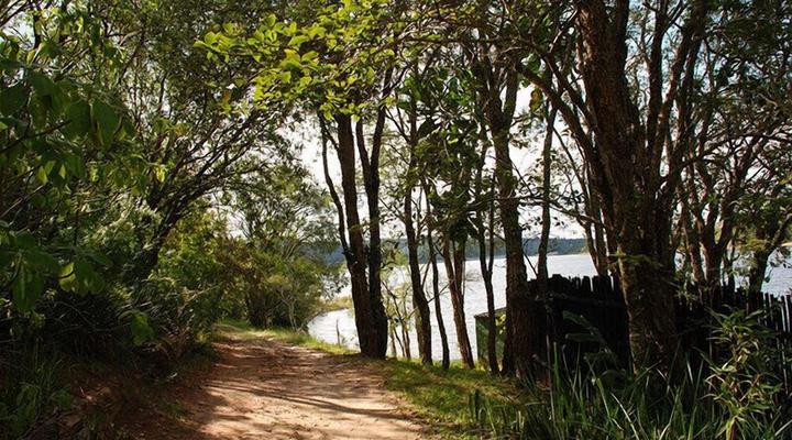 Hulala Lakeside Lodge