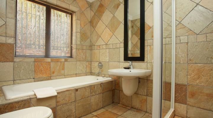 12 on Hillel Guest Manor