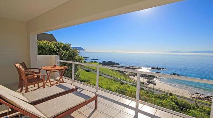 Roman Rock Apartments