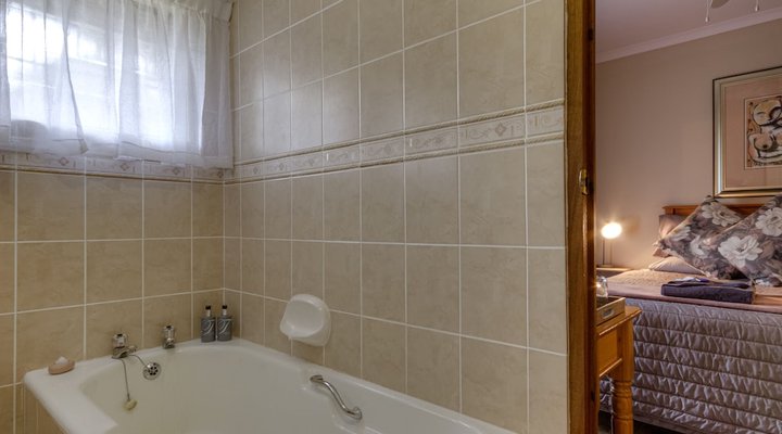 Buya Futhi Bed & Breakfast