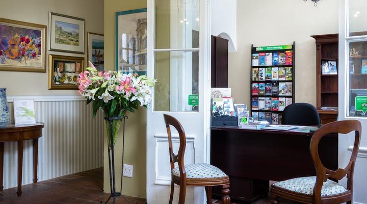 Riverside Boutique Hotel