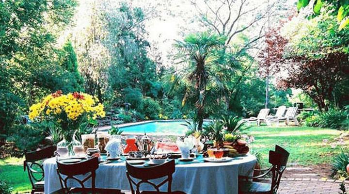 Riverbend Country House