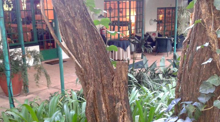 Riverbend Country House