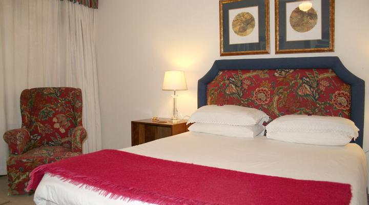 Riverbend Country House