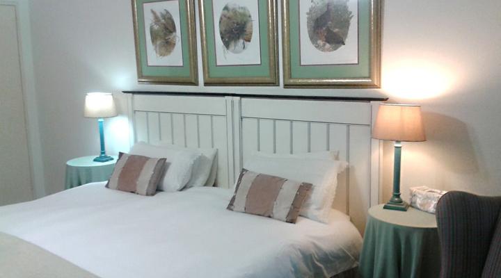 Riverbend Country House