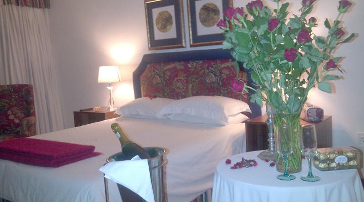 Riverbend Country House