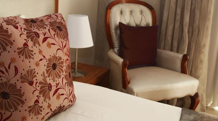 Cascade Country Manor