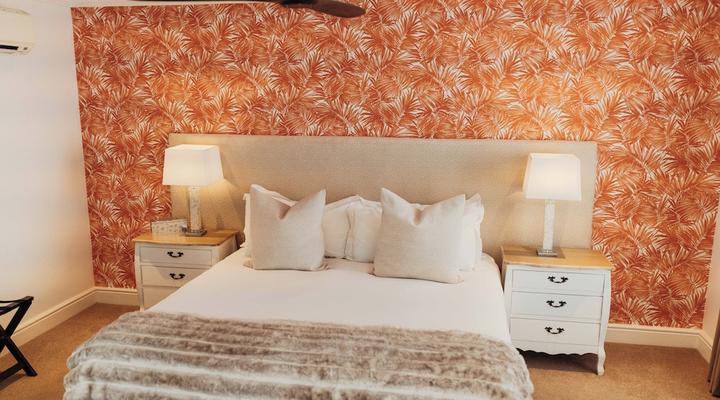 Les Chambres Guest House